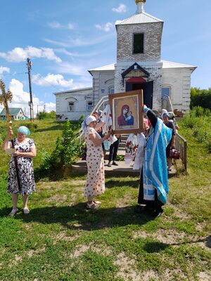 Храм Богоявления Господня (Старошешминск).jpg