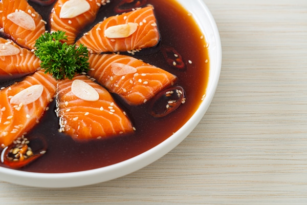 salmon marinated shoyu or salmon pickled soy sauce in korean style - Как правильно обрабатывать и готовить рыбу?