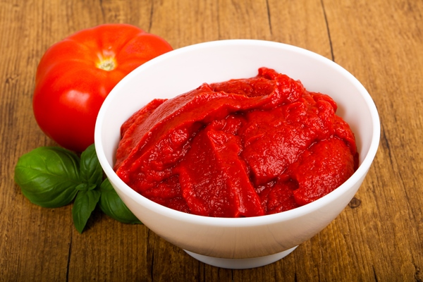 tomato paste - Кабачковая икра с сельдереем