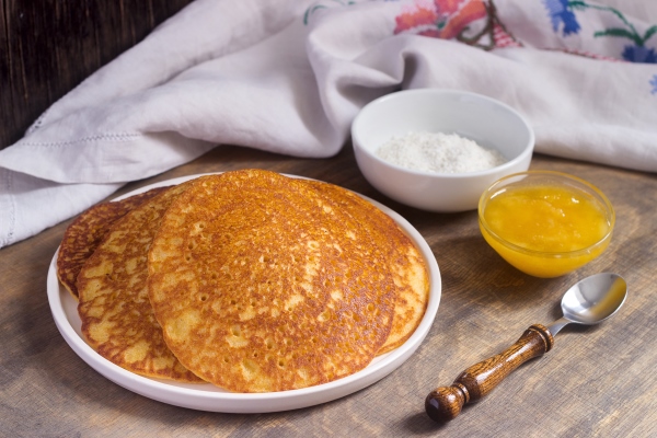 coconut corn pancakes with honey rustic style - Постные кукурузные блинцы