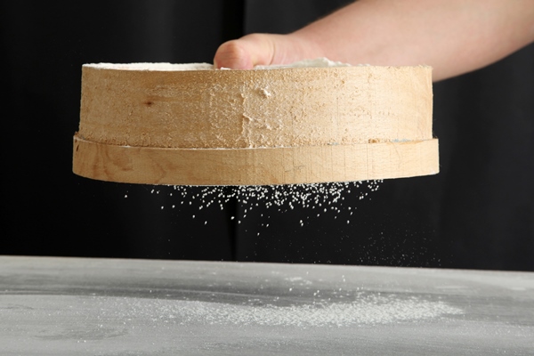 flour sieved - Постные блинчики с сиропом из сухофруктов