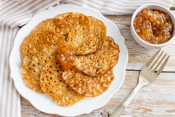 homemade gluten free pancakes breakfast for the maslenitsa holiday - Библия о пище