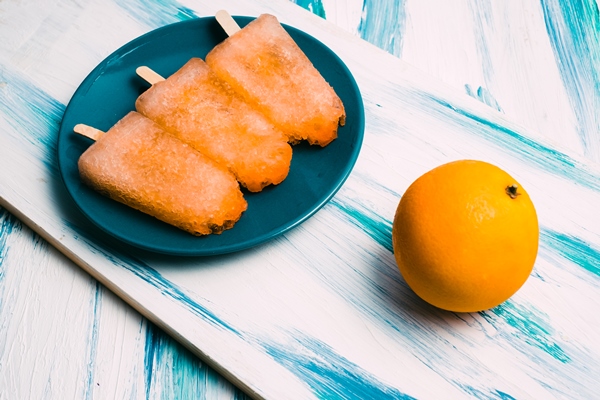 homemade vegan orange juice popsicles - Мороженое апельсиновое