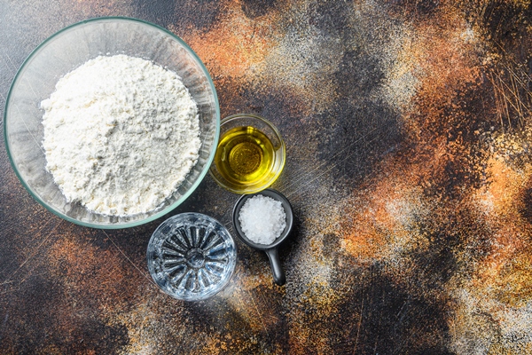 ingredients for the dough flour oil water and salt - Постные блинцы с крахмалом