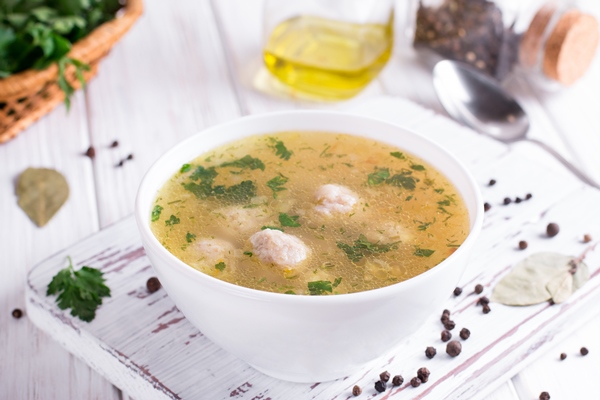 soup with chicken meatballs and vegetables - Суп с фрикадельками из индейки