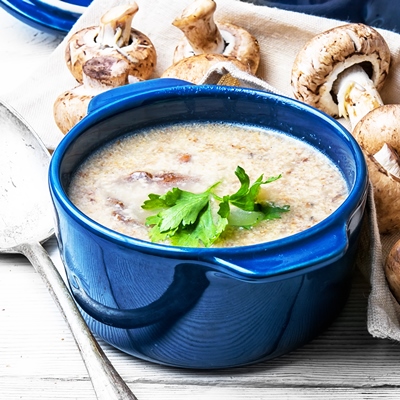 Постный грибной суп с картофелем и манной крупой