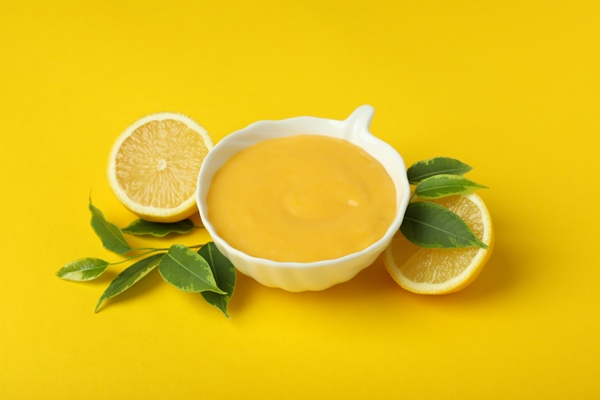 concept of tasty food with lemon curd - Лимонное желе