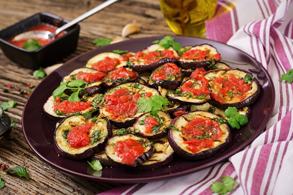 eggplant grilled with tomato sauce garlic cilantro and mint vegan food grilled aubergine - Постные баклажаны «соте»