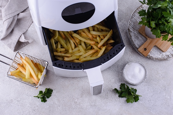 french fries cooked in air fryer - Картофель, жареный во фритюре