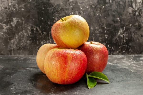 front view fresh apples on a dark photo mellow fruit ripe vitamine juice color tree pear - Пудинг из риса со свежими фруктами