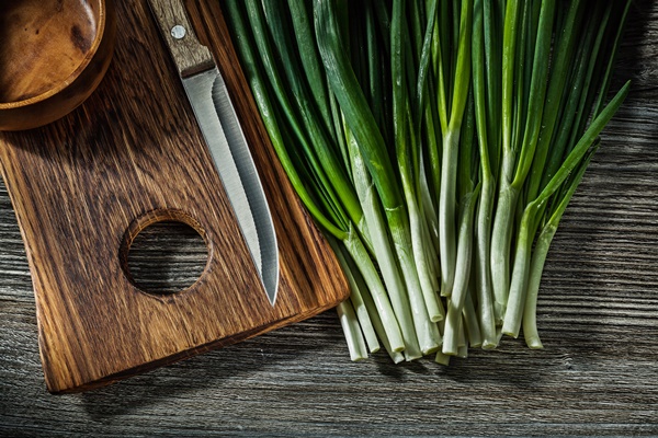 green onions kitchen knife intage chopping wooden board - Русские постные блины гречнево-пшеничные