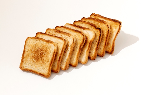 high angle tasty toast arrangement - Бутерброд с яйцом и помидорами