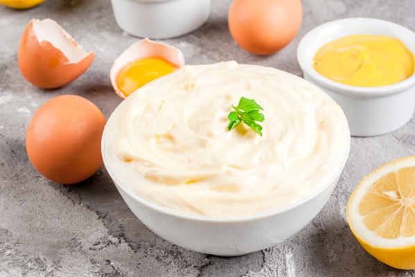 mayonnaise with ingredients - Морковный салат с сыром и чесноком