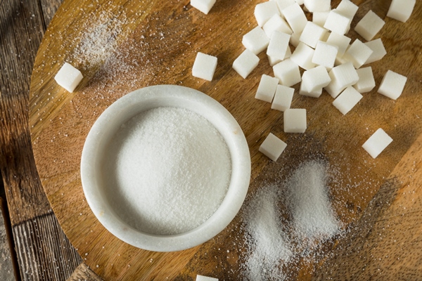 raw white granulated sugar 2 - Напиток свекольный с сахаром без варки