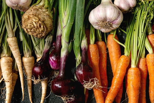 variety of root vegetables - Щука разварная под соусом с картофелем