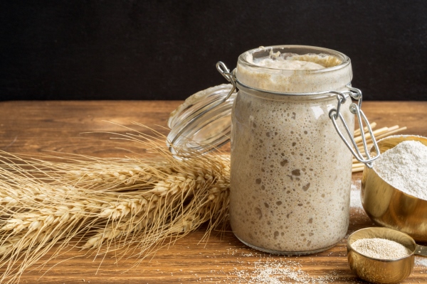 active rye sourdough in a glass jar for homemade bread 1 2 - Квас на опаре
