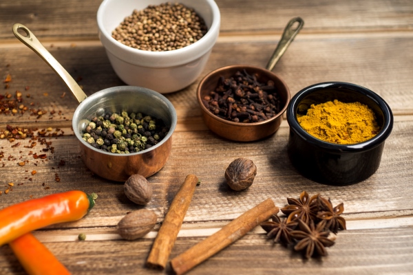 aromatic spices near containes - Постный суп из чернослива