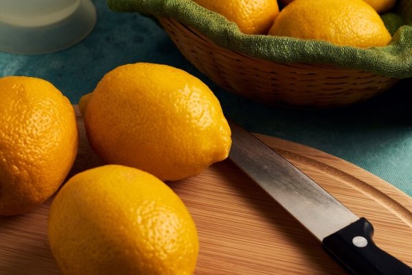 closeup shot of lemons on a wooden cutting board and in a basket 181624 52057 - Госпитальный квас