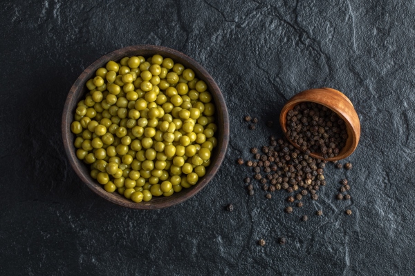 marinated green peas and black pepper seeds - Суп с зелёным горошком