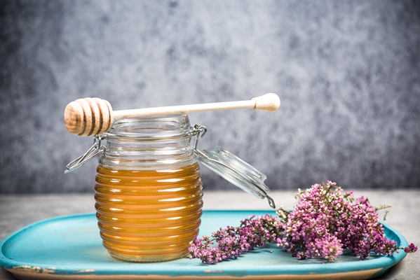 organic honey from autumn heathers - Квас царский