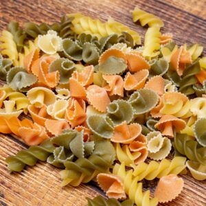 pasta colorata - Макароны по размерам и формам