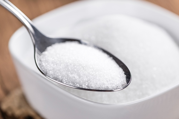 portion of white sugar 1 - Черника дроблёная с сахаром