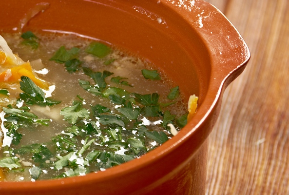 russian sauerkraut soup stchi white cabbage in the casserole 1 - Щи грибные (постный стол)