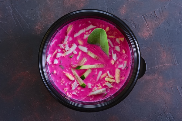 traditional cold belorussian soup with beef beetroot cucumber radish in take away packaging 1 - Свекольная ботвинья с хреном