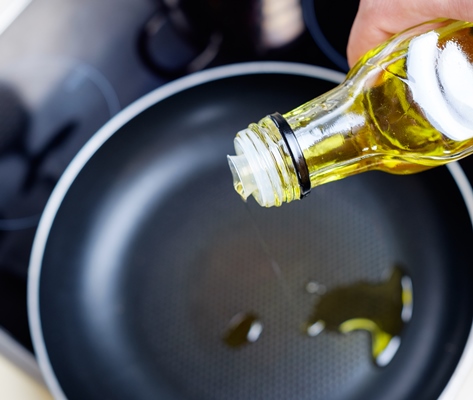 dripping pan and olive oil - Яблочная пастила с бананами