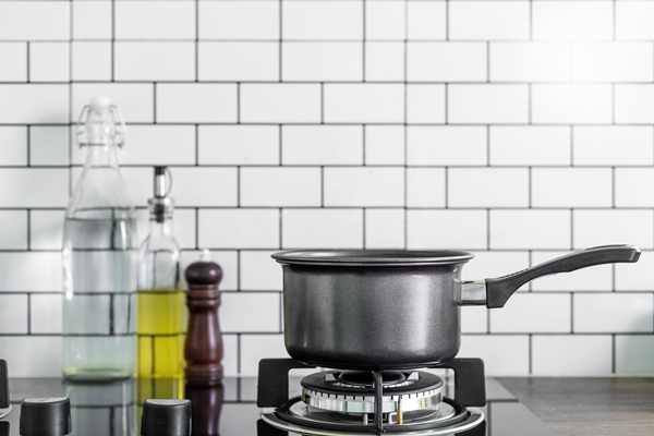 kitchen pot on gas stove in the kitchen - Постная аджика с овощами