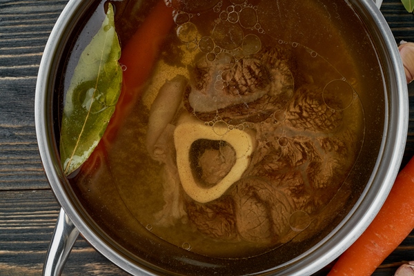 paleo bone broth diet beef meat soup - Учим детей готовить мясной бульон