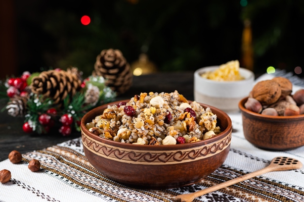 traditional christmas kutia kutya ukrainian boiled wheat porridge slavic holiday ritual dish orthodox christmas - Кутия с инжиром