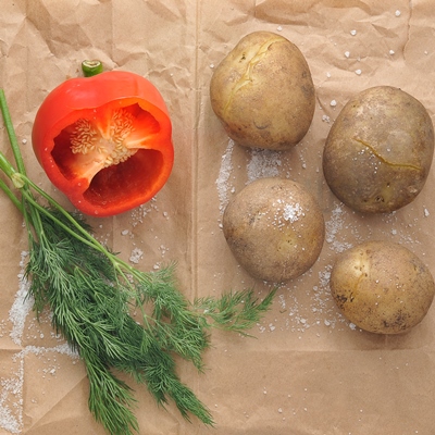 Картошка с зеленью и томатом, постный стол
