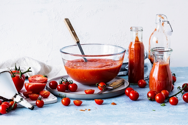 homemade gazpacho tomato soup food photography - Гаспачо