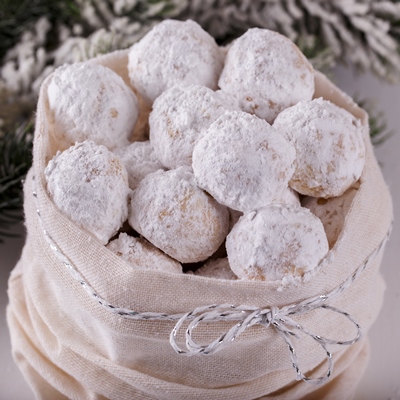 Рождественское греческое печенье «Курабьедес»
