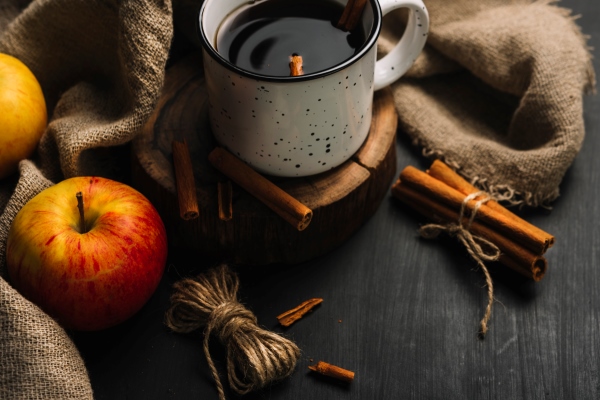 apples and thread near cloth and spiced drink - Кофейный сбитень