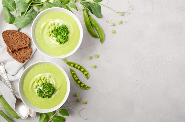 green pea soup bowls gray concrete stone - Правила приготовления супов-пюре