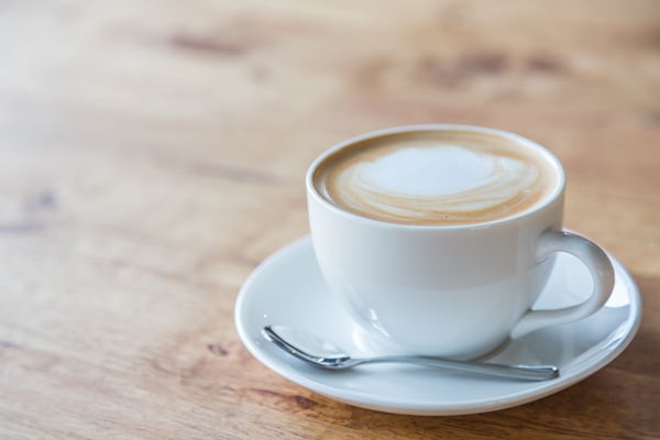 tasty coffee in a white cup - Диетический напиток из топинамбура