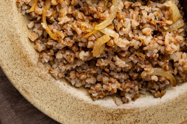 buckwheat porridge with mushrooms - Гречневая каша с салом и луком
