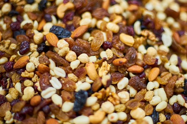 close up of dried fruit and nuts - Афонское коливо