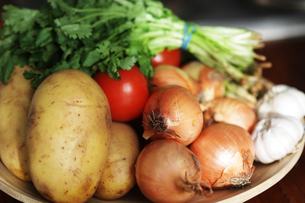fresh vegetables potatoes oniontomatoes parsley - Форшмак с телятиной