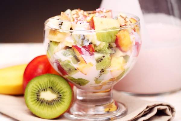 fruit salad with yoghurt - Фруктовый салат-гарнир