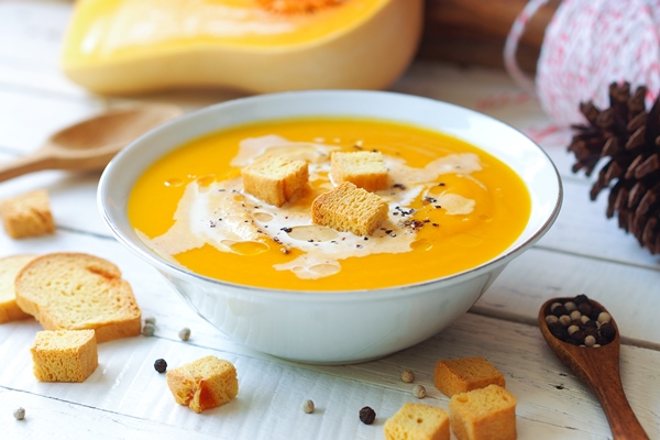 hot butternut squash pumpkin soup - Молочный суп с тыквой и рисом
