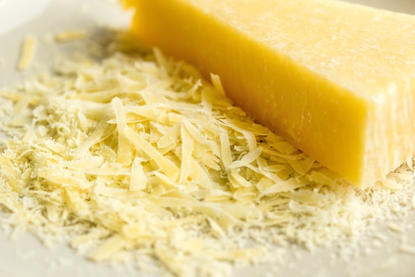 italian parmesan cheese or parmigiano reggiano - Грибы с овощами под сырным соусом