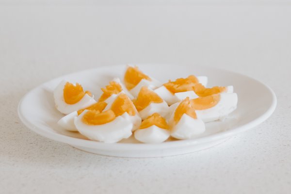 pawel czerwinski qa2tmwyzg2a unsplash - Картофельные зразы с яйцом и морковью