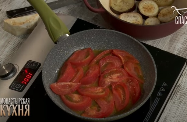 2021 10 01 009 - Монастырская кухня: греческая овощная мусака, пудинг из риса с яблоками