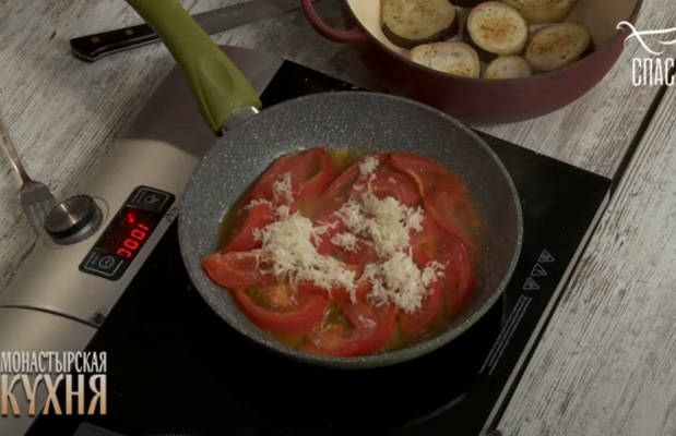 2021 10 01 010 - Монастырская кухня: греческая овощная мусака, пудинг из риса с яблоками