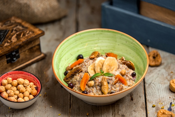 barley porridge with dried fruits and banana 1 - Перловка без варки