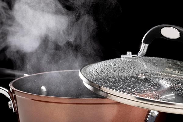 boiling hot water arrangement - Монастырская кухня: полба, сушки с маком