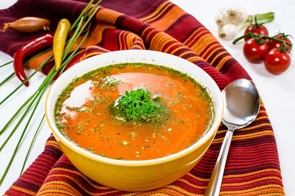 delicious vegetable soup in the bowl - Монастырская кухня: похлёбка с фасолью и рисом, свекольный кекс
